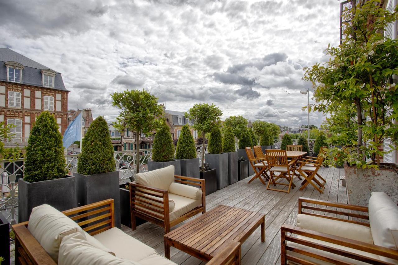 Luxurious 4 Bedroom Duplex, 200M From Place Morny 도빌 외부 사진